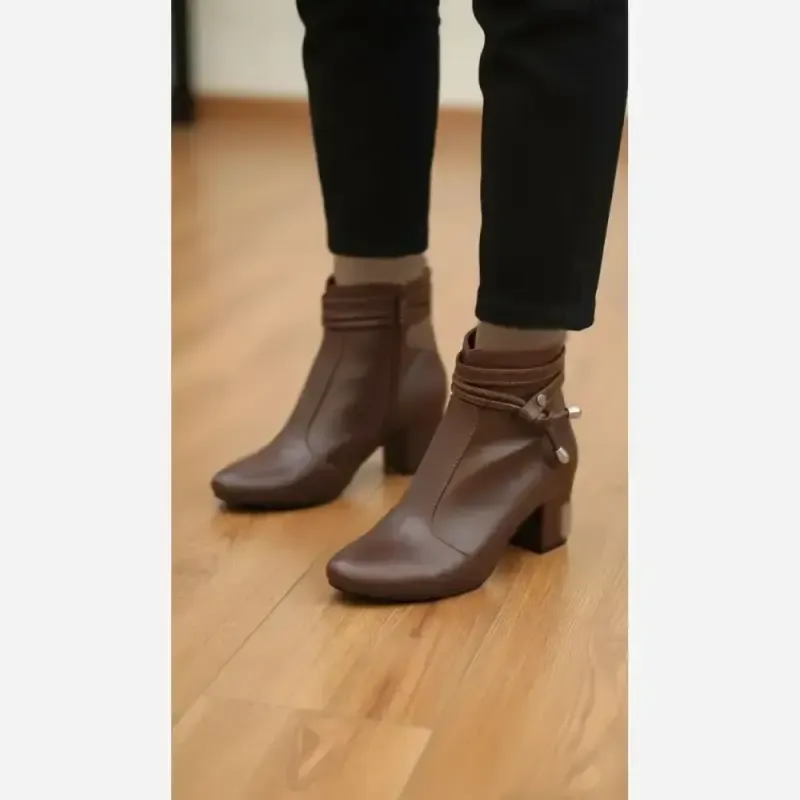 نیم بوت زنانه پاشنه دار سه رنگ مشکی قهوه ای عسلی پاشنه 5 سانت سایز 37 تا 40