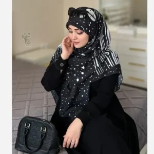 روسری نخی طرح ماهلین ابعاد 140 در 140 زمینه مشکی با ماه و ستاره سفید