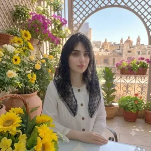 مینی اسکارف سه گوش مشکی دور گیپور دوزی طرح برجسته قواره 70 سانتی متر